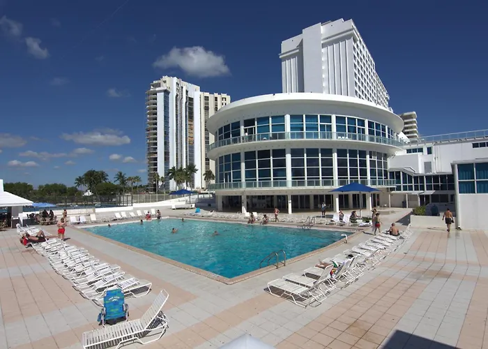 Apartment: Miami Beach Apartments By Miarentals