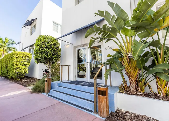 Oceanside Hotel&Suites